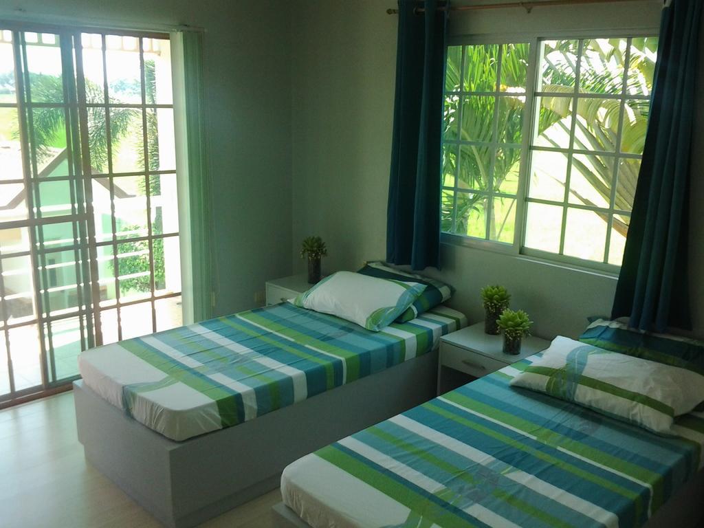 Sir Nico Pensión y Resort Pulilan Habitación foto