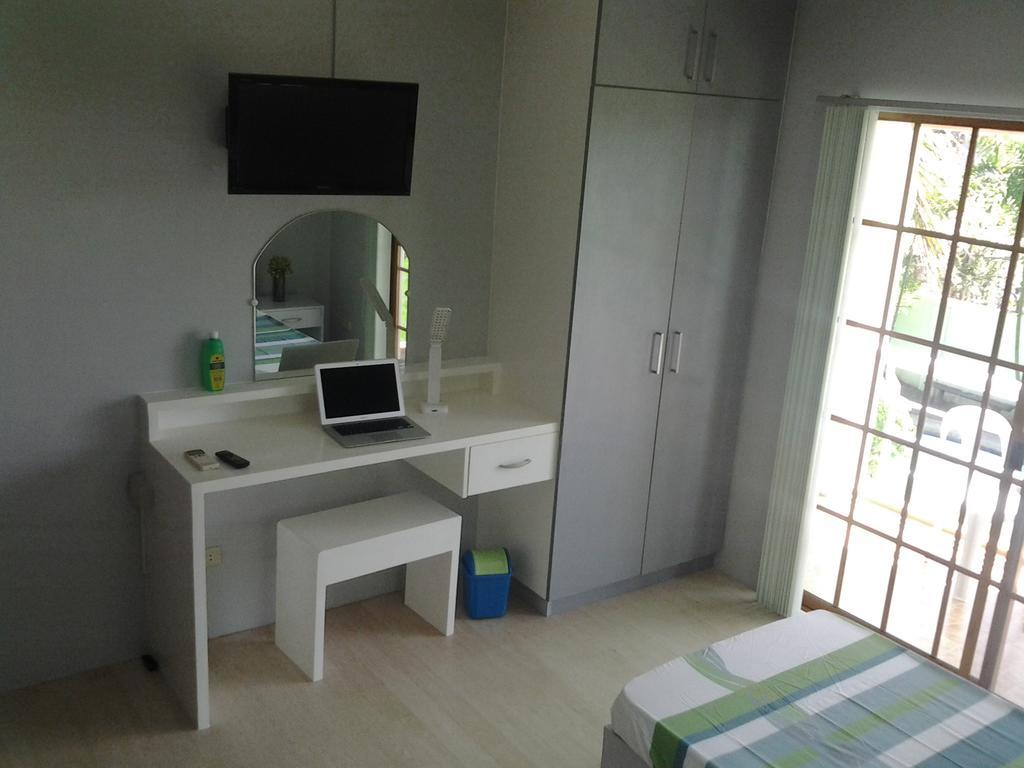 Sir Nico Pensión y Resort Pulilan Habitación foto